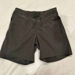 Men’s Ten Thousand Green Shorts